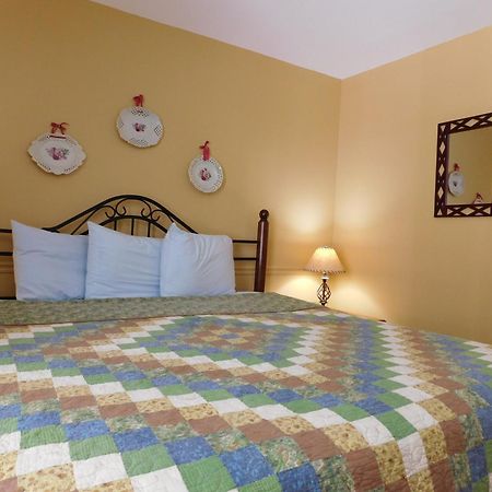 Oak Square Rentals Gatlinburg Room photo