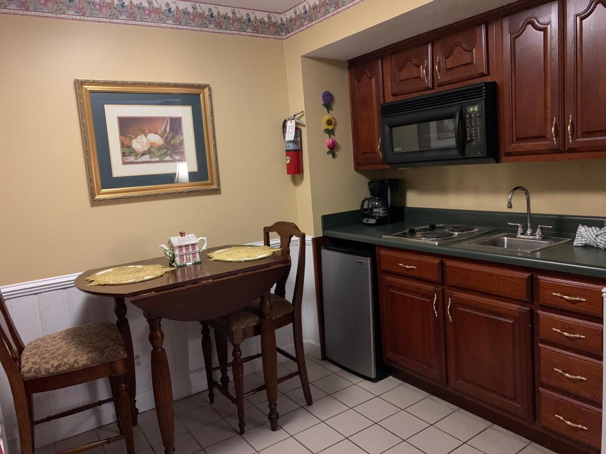 Oak Square Rentals Gatlinburg Room photo