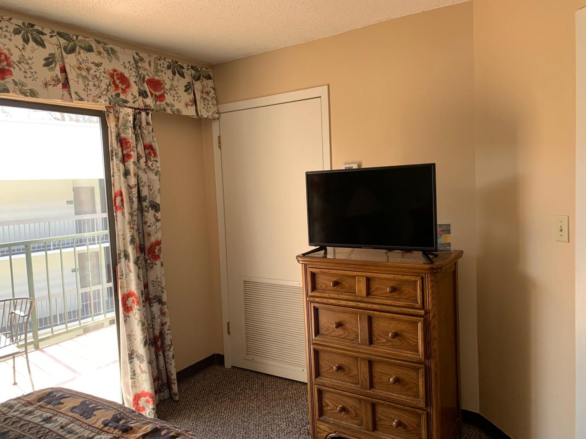 Oak Square Rentals Gatlinburg Room photo