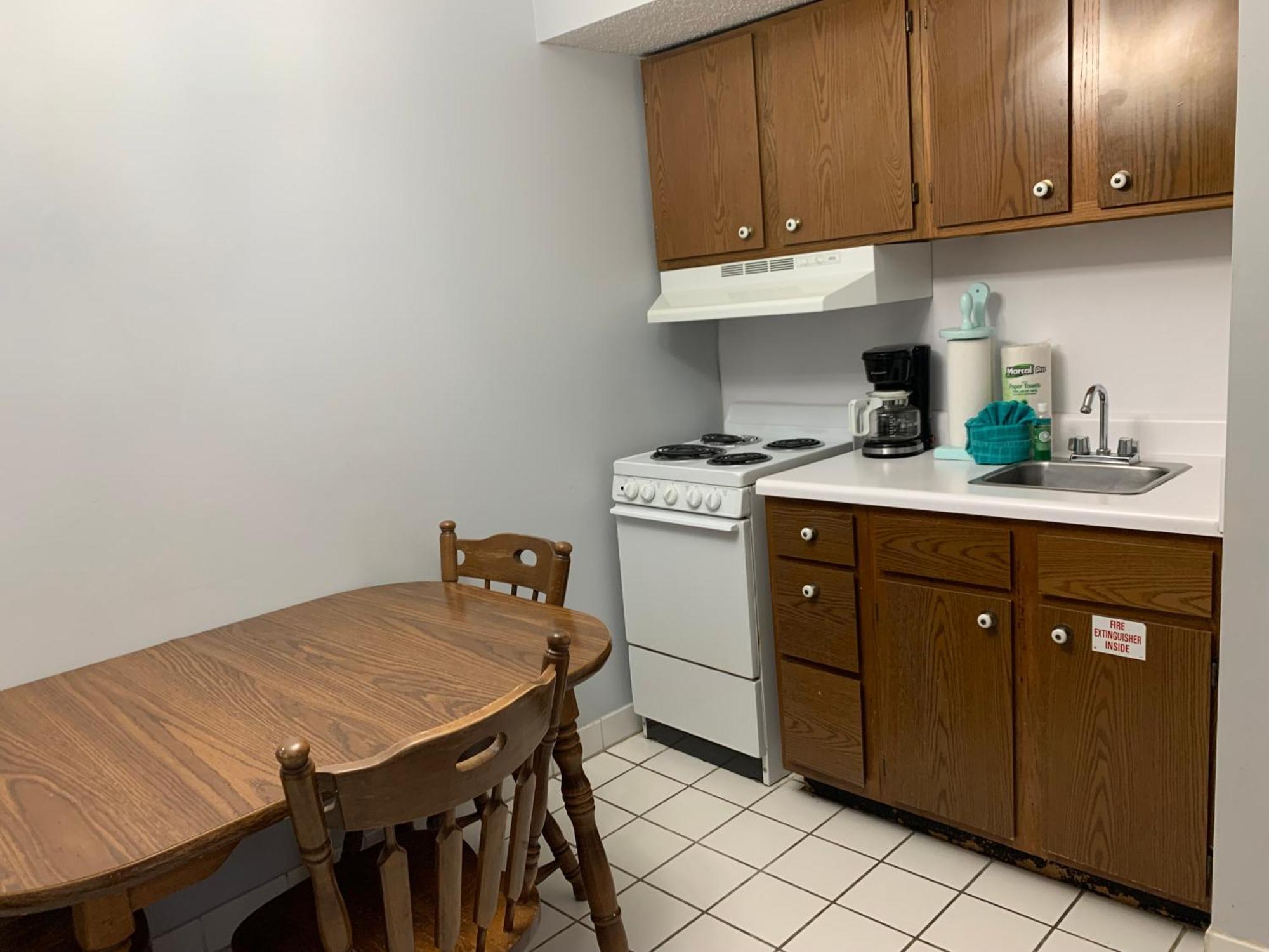 Oak Square Rentals Gatlinburg Room photo