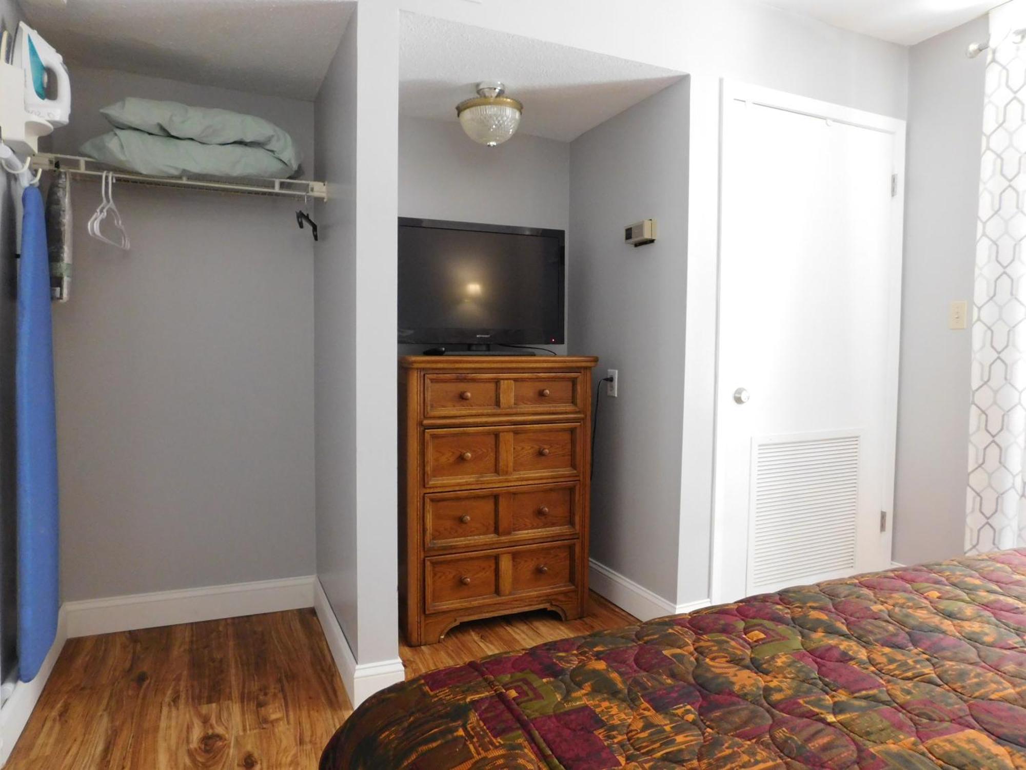 Oak Square Rentals Gatlinburg Room photo